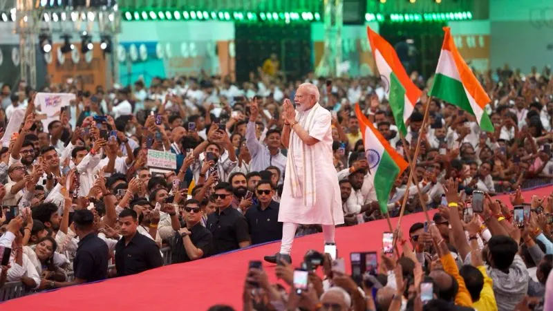 रैंप पर PM मोदी की ‘धुरंधर’ एंट्री, गाना बजते ही झूम उठा Gen-Z, रिएक्शन हुआ वायरल, देखें VIDEO