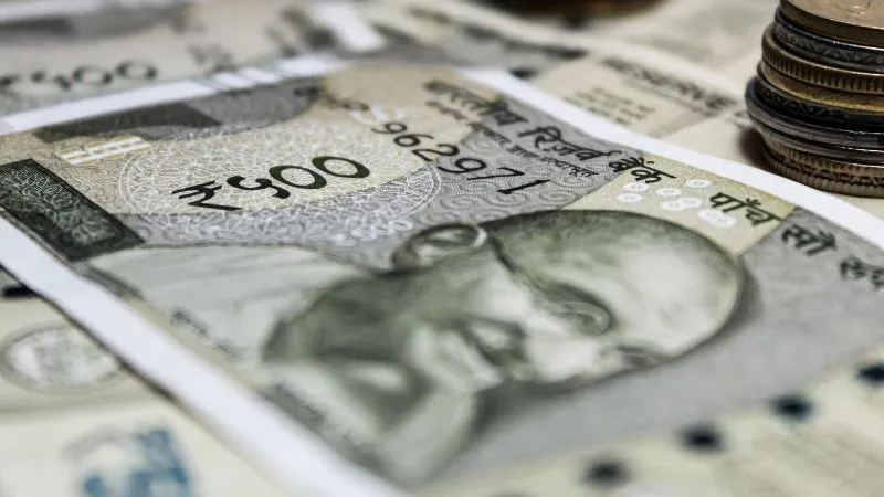 8th Pay Commission: पेंशनर्स के लिए बड़ी खबर! क्या सरकारी कर्मचारियों को अब मिलेगा One Rank One Pension का लाभ? आया बड़ा अपडेट