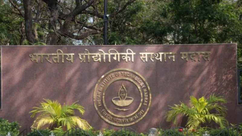 अब 9वीं में ही मिलेगी करियर की सही दिशा, IIT लेकर आया ‘स्कूल कनेक्ट’