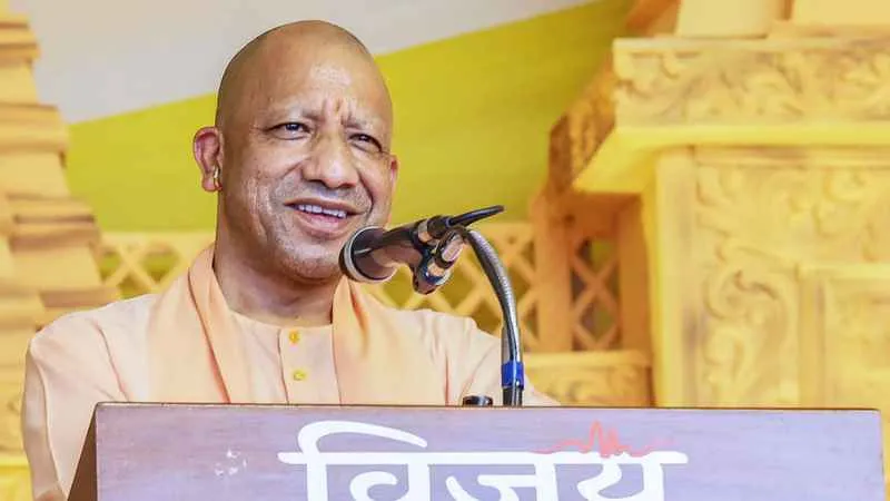 UP में आउटसोर्स कर्मचारियों के लिए ऐतिहासिक शुरुआत, अब हर महीने की 5 तारीख तक सीधे खाते में आएगा वेतन