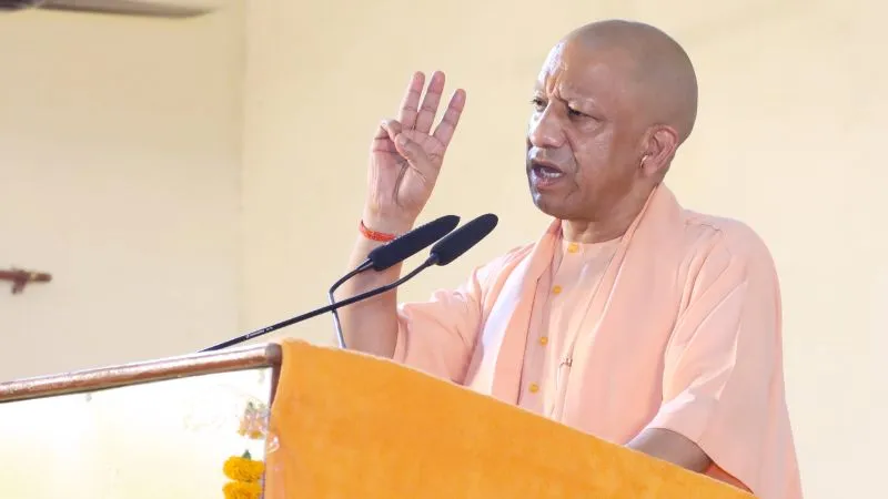 गोरखपुर में बाल मेला सम्मान समारोह में CM योगी ने कहा- यूपी में पहले भी था सामर्थ्य, पर नेतृत्व में इच्छाशक्ति नहीं थी