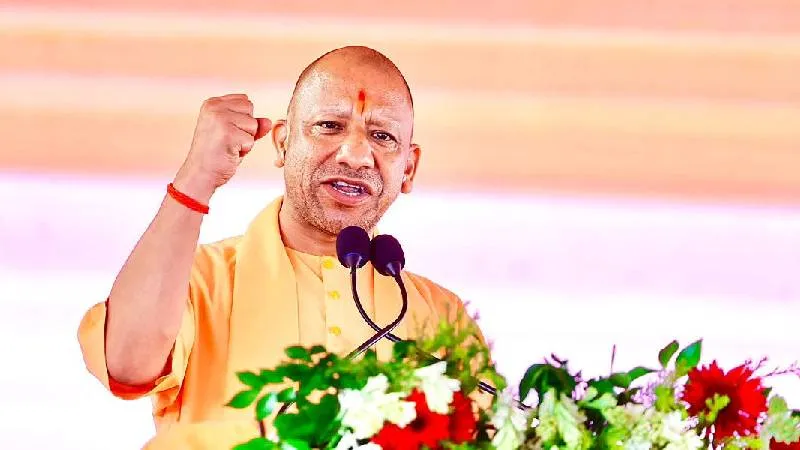 कुपोषण पर योगी सरकार का ‘संभव’ प्रहार, 26 जिलों में 395 आंगनबाड़ी केंद्रों की पड़ताल