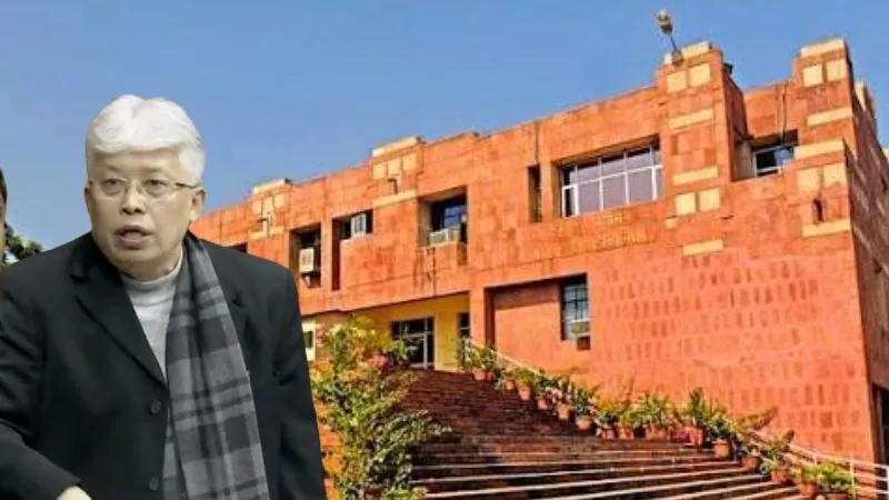 कौन हैं JNU के प्रोफेसर अंगोमचा बिमोल? जिन्हें यौन शोषण के आरोपों के बाद किया गया सस्पेंड, राहुल को भी फंसाया!