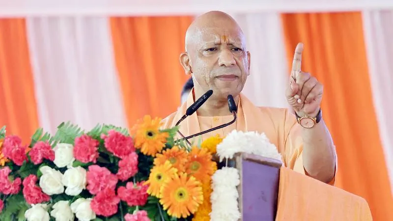 कभी यूपी में अराजकता के तांडव की दिखती थी डरावनी तस्वीर, अब माफिया मिट्टी में मिल गएः CM योगी