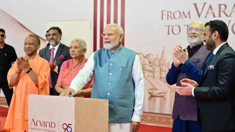 वाराणसी को मिली गारमेंट फैक्ट्री की सौगात, PM मोदी ने अरविंद मिल्स के नए मैन्युफैक्चरिंग प्लांट का किया लोकार्पण