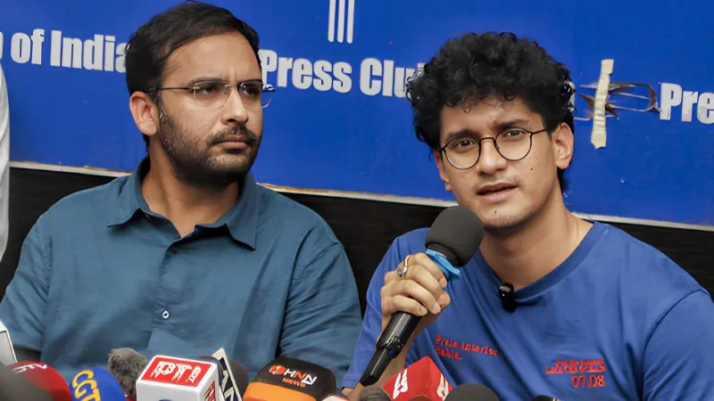 जमानत मिली, लेकिन राहत नहीं... तिहाड़ से निकलते ही CJP नेता आशुतोष रांका और सौरव दास को क्राइम ब्रांच का समन, जानें पूरा मामला