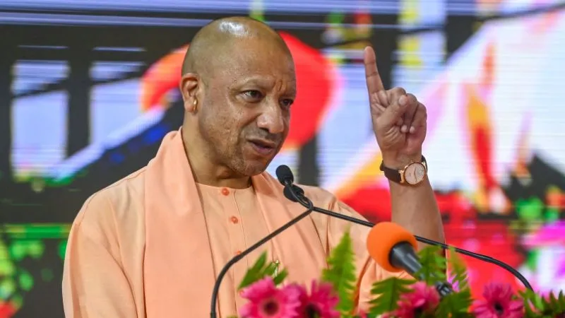 CM योगी ने पूरी की तीन दशक पुरानी मांग, गंगा पर सेतु से सीधे जुड़ेंगे भदोही-प्रयागराज, कालीन कारोबारी भी खुश