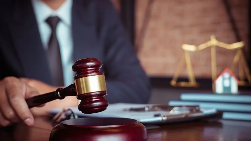 SC/ST एक्ट के तहत उठाया सरकारी योजना का फायदा, जांच में निकले झूठे, अब कोर्ट ने दिए पाई-पाई वसूलने के ऑर्डर