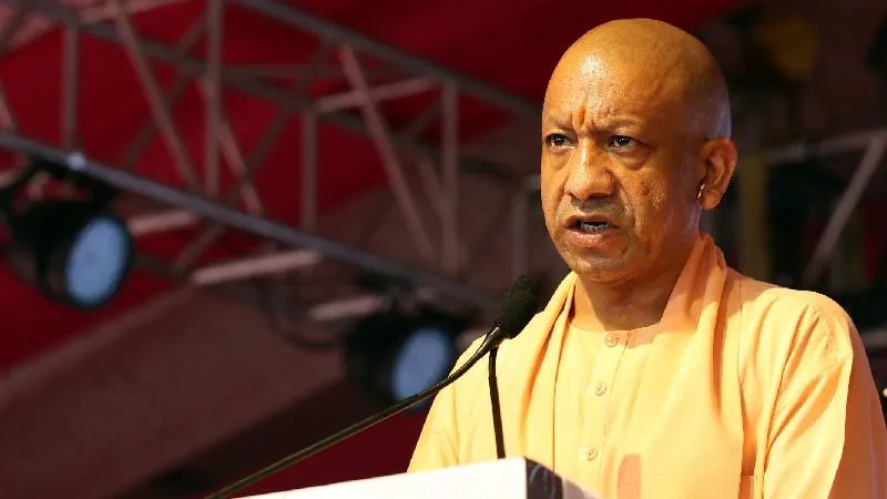 बारिश से बिगड़ी बिजली-सड़क व्यवस्था जल्द होगी दुरुस्त, CM योगी ने दिए त्वरित कार्रवाई के निर्देश