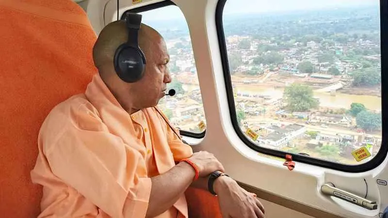 योगी सरकार ने बाढ़ से 25.59 लाख हेक्टेयर से अधिक भूमि की सुरक्षा सुनिश्चित की, किसानों को मिली राहत