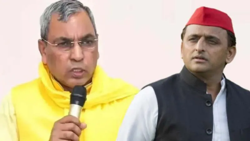 ‘EVM से चुनाव हो तो दिक्कत, बैलट पेपर से हो तो दिक्कत’, ओपी राजभर ने अखिलेश पर कसा तंज