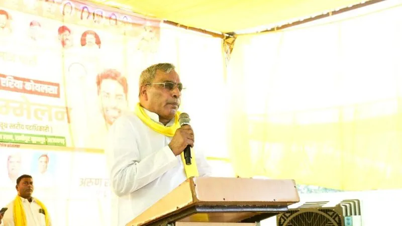 'अयोध्या में लग रहा डर तो जहूराबाद से लड़ें चुनाव अखिलेश यादव', ओम प्रकाश राजभर ने सपा अध्यक्ष को दी चुनौती
