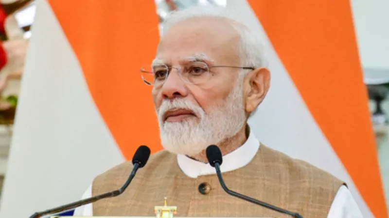 ‘कब तक फेल प्रोडक्ट को लॉन्च करने की कोशिश…’, PM मोदी का कांग्रेस पर तीखा प्रहार, ‘रिजीम चेंज’ पर तेज हुई टक्कर