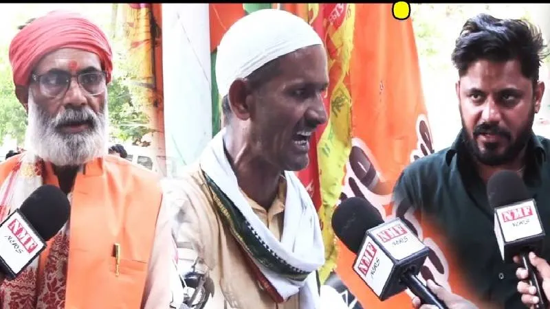 PDA, PDA करने वाले अखिलेश यादव को जनता ने दिया तगड़ा जवाब, फिर आपस में भिड़े मुस्लिम!