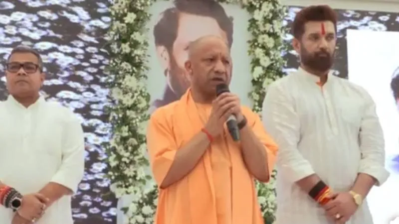 राजनीतिक विचार अलग थे, लेकिन भारतीय परंपराओं के प्रति गहरा सम्मान रखते थे पासवान: CM योगी