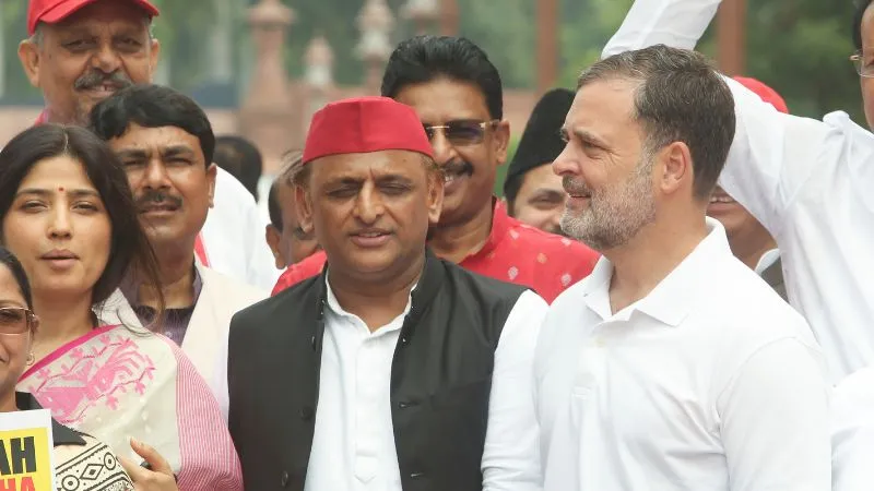 ‘सपा साथ नहीं देती तो 6 सीटें भी नहीं जीतते..’ UP में कांग्रेस ने रखी 150 सीटों की मांग पर अखिलेश के सांसद का तंज