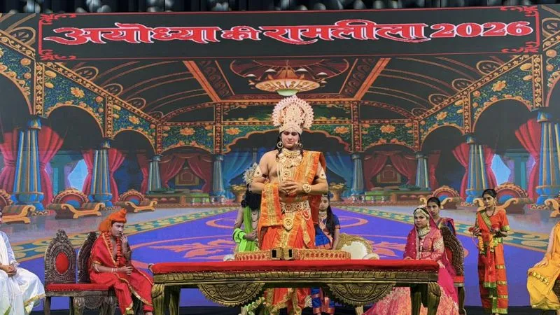 CM योगी की पहल पर दिल्ली में सजी फिल्मी सितारों की रामलीला, पहली बार कलाकारों ने किया संपूर्ण रामायण का मंचन; ; रवि किशन बनेंगे श्रीराम