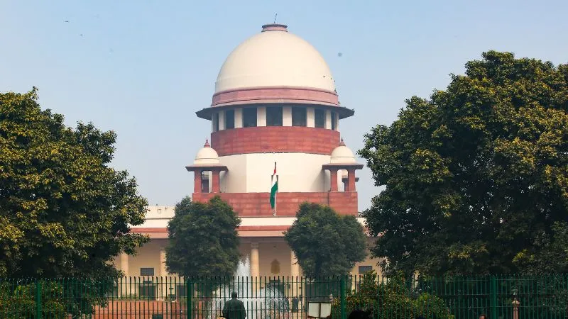 ‘मक्खी मारने के लिए हथौड़ा न चलाएं…’, दिल्ली मेट्रो बंद करने के आदेश पर CJI सूर्यकांत सख्त, नहीं रहेगी रोक