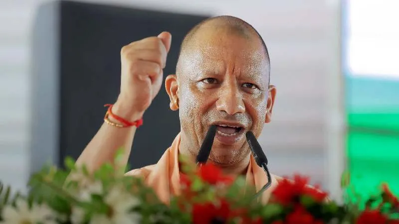 सड़क हादसे में घायलों की मदद करने वालों को मिलेगा सम्मान, यूपी में 27 राहवीरों को पुरस्कृत करने की तैयारी