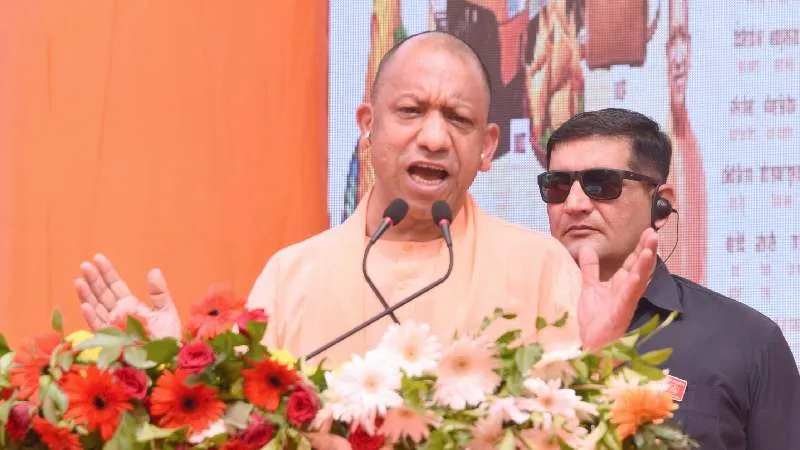 रिफॉर्म, परफॉर्म और ट्रांसफॉर्म के मंत्र से प्रदेश में विकसित की निवेश एवं औद्योगिक विकास की नई कार्यसंस्कृति: CM योगी