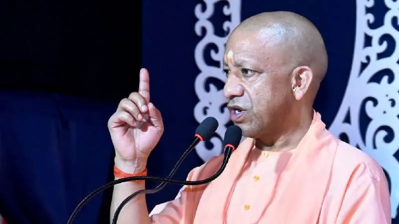 CM योगी ने पुलिस स्मृति दिवस पर साझा की प्रदेश में आए बदलाव की नई तस्वीर, गैंगस्टर एक्ट के अंतर्गत 88,973 अपराधियों पर की गई कार्रवाई