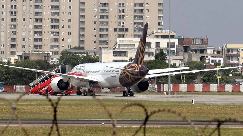 सऊदी अरब जाने वालों को झटका! Air India ने 14 नवंबर तक रद्द कीं उड़ानें, टिकट का पूरा पैसा होगा वापस; जाने कैसे