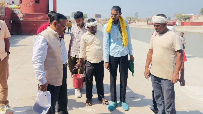 अयोध्या में योगी सरकार के दसवें दीपोत्सव की तैयारी तेज, 30 लाख दीपों से जगमगाएंगे रामनगरी के 56 घाट