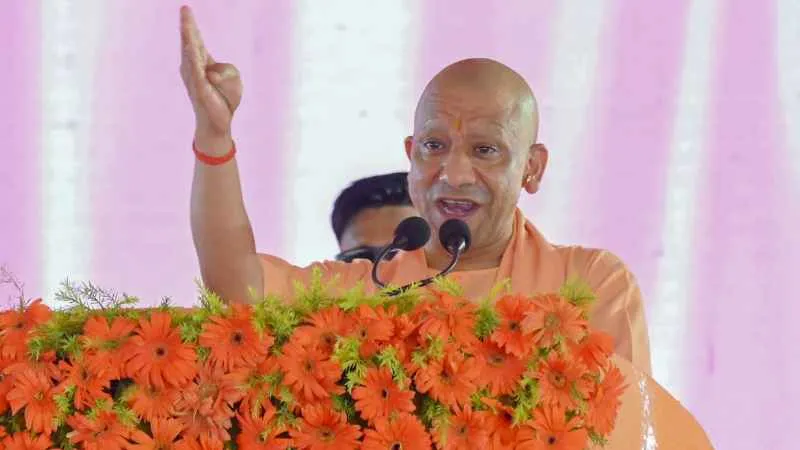 मुख्यमंत्री योगी आदित्यनाथ ने 78 परियोजनाओं की दी सौगात, 30 का लोकार्पण और 48 का शिलान्यास