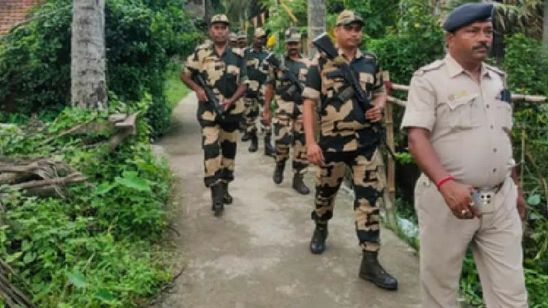बंगाल में विस्फोटक से लदी कार जब्त, मालिक को हिरासत में लेकर पूछताछ जारी