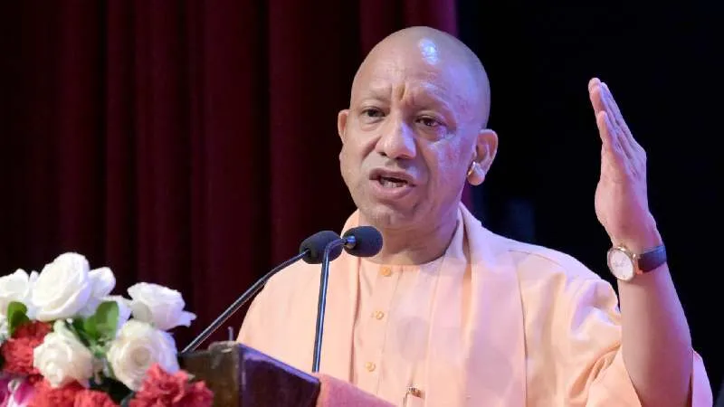 डिजिटल शिक्षा से निखरेंगी बेटियों की प्रतिभाएं, योगी सरकार में खान एकेडमी से गणित-विज्ञान को नई उड़ान