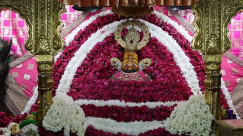 बाबा श्याम का दो दिवसीय मासिक मेला शुरू, अलसुबह से दर्शनों के लिए लगी कतारें
