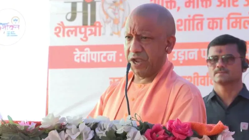 योगी सरकार में अवैध वित्तीय गतिविधियों पर शिकंजा, मथुरा से गिरोह के सरगना समेत तीन गिरफ्तार