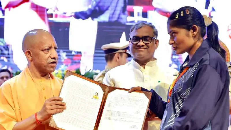 'पदक लाओ, पद पाओ’ के तहत खिलाड़ियों की सीधी भर्ती: CM योगी