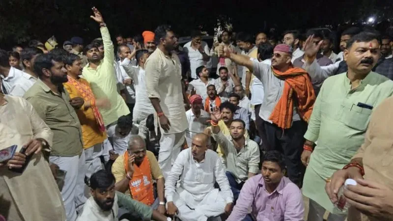 वाराणसी MLC चुनाव में गजब हो गया! स्नातक खंड के ऑब्जर्वर को लेकर बीजेपी नेताओं में क्यों हुआ भ्रम?
