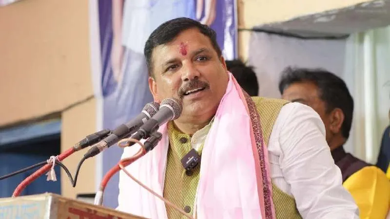 हम आतंकवादी, गुंडे या माफिया नहीं, शांतिपूर्ण विरोध हमारा संवैधानिक अधिकार: संजय सिंह