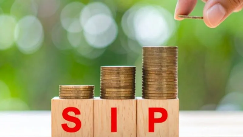 SIP निवेश ने तोड़ा अपना ही रिकॉर्ड, सितंबर में 32,490 करोड़ रुपये आए