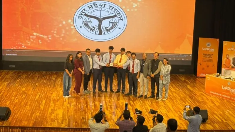 मुरादाबाद में ‘यूपी राइज 2026’ का महामंच: 100 टीमों की जंग में टीएमयू के 3 युवा स्टार्टअप्स ने मारी बाजी,  विजेता ‘ओरल केयर इनोवेटर्स’ को मिला 25,000 रुपये का चेक