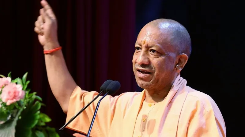 योगी सरकार में बिजली सप्लाई को मिली नई रफ्तार, UP में 24,779 मेगावाट की मांग पूरी; आंधी-बारिश से प्रभावित इलाकों में दिन-रात काम कर रहीं UPPCL टीमें