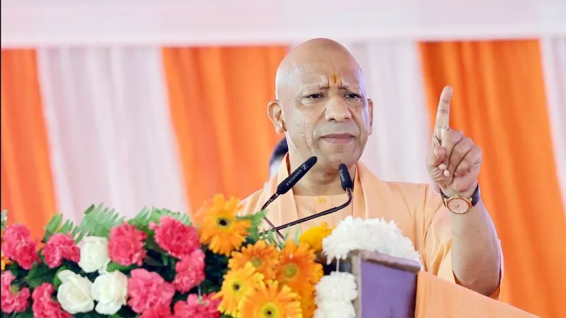 महिला सुरक्षा पर योगी सरकार का डिजिटल प्लान, अब QR कोड से शिकायतें दर्ज करा सकेंगी महिलाएं, लखनऊ में बनेगा कमांड सेंटर