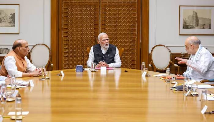 PM मोदी की बैक-टू-बैक बैठकों से थर-थर कांप रहा पाकिस्तान, क्या सच होने वाला हैं PAK मंत्रियों का दावा!