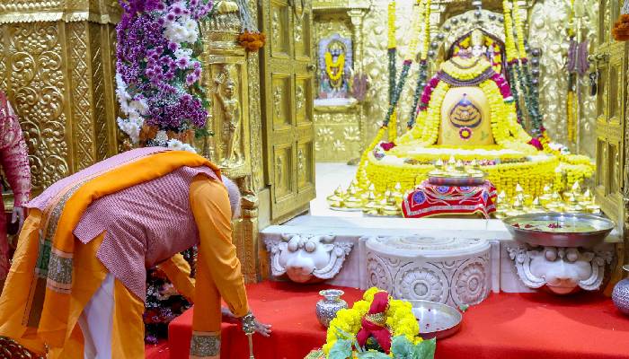 महाकुंभ का संकल्प पूरा होने पर पीएम मोदी ने किया सोमनाथ मंदिर में पूजा-अर्चना