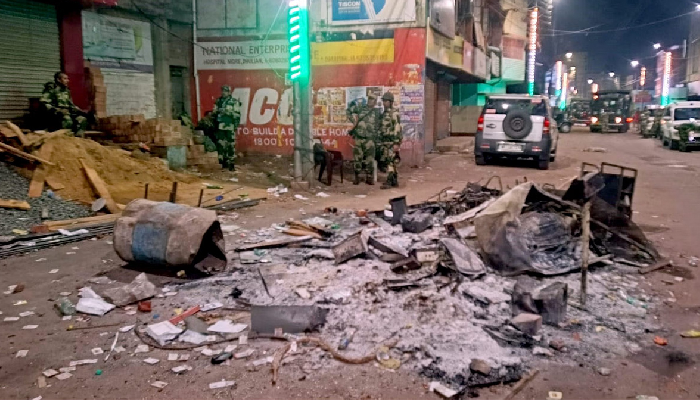 बंगाल हिंसा से डरकर भागे लोग अब अपने घर लौट रहे, सुरक्षा का कड़ा पहरा, आखिर कैसा है माहौल?