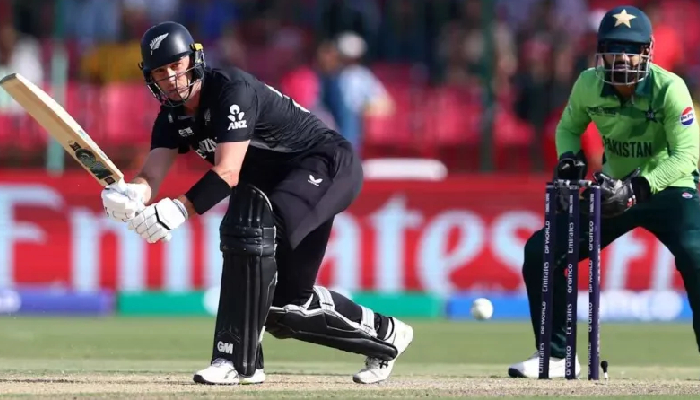 Champions Trophy 2025: यंग और लाथम के शतक के दम पर न्यूजीलैंड ने पाकिस्तान को दिया 321 लक्ष्य