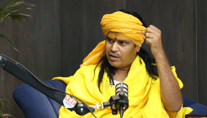 “रामलला सरकार” ने मोदी-योगी से लेकर हिंदू राष्ट्र की निकाली पर्ची