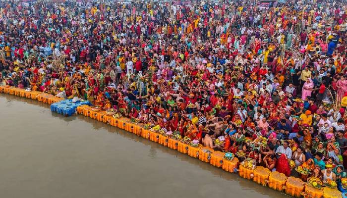 प्रयागराज में उमड़ रहा 'आस्था का महासागर', अब तक 40 करोड़ से भी ज़्यादा श्रद्धालुओं ने लगाई आस्था की डुबकी