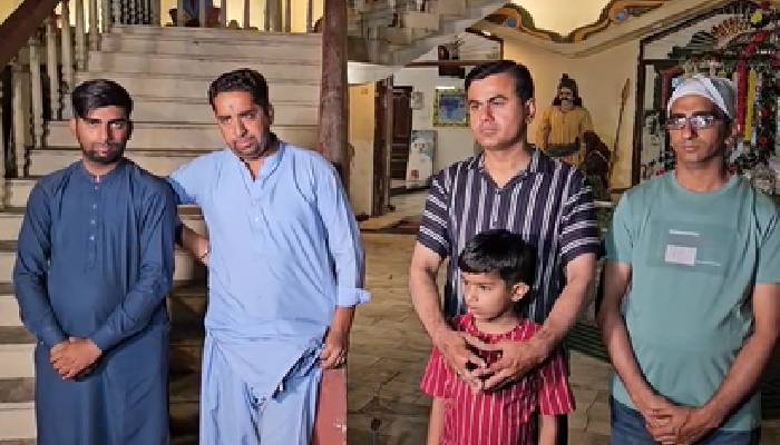 'पाकिस्तान नहीं लौटेंगे, यही है हमारा देश', हिंदू शरणार्थियों ने सरकार से लगाई गुहार