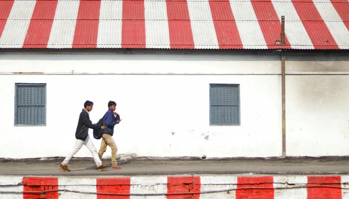 Indian Railway: अगर आप प्लेटफार्म पर इतने देर से ज्यादा रुके तो, परेशानी में आ सकते है आप