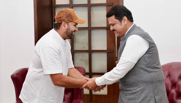 रोहित शर्मा ने CM देवेंद्र फडणवीस से की मुलाकात, सोशल मीडिया पर पॉल‍िट‍िक्स में एंट्री की अटकलें तेज