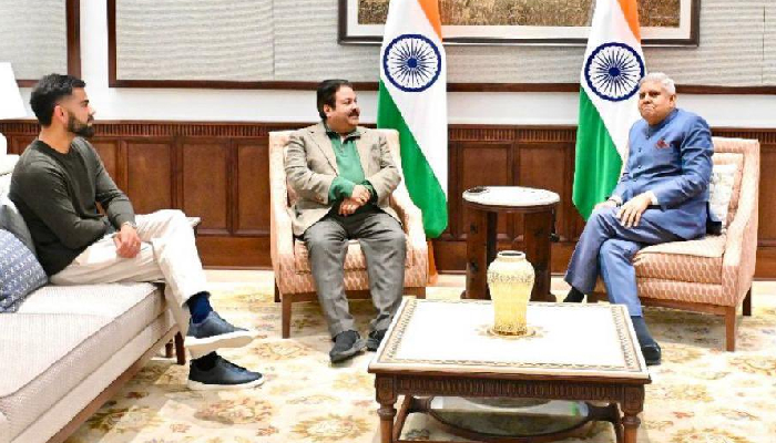दिल्ली मे उपराष्ट्रपति धनखड़ से मिले बीसीसीआई उपाध्यक्ष राजीव शुक्ला और विराट कोहली