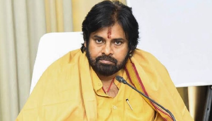 'सनातन धर्म यात्रा' पर निकले पवन कल्याण, क्या है इसके पीछे का सियासी प्लान?